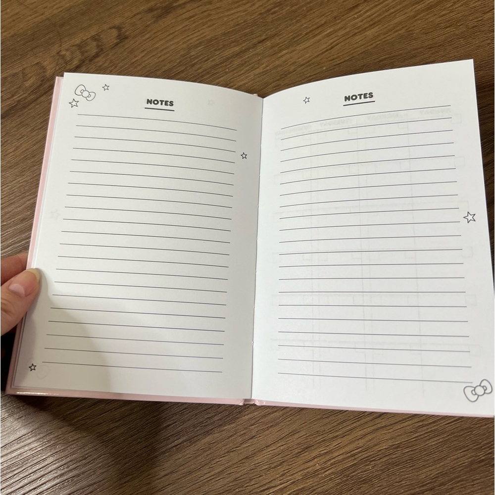 Hello Kitty notebook - Picture 5 of 5
